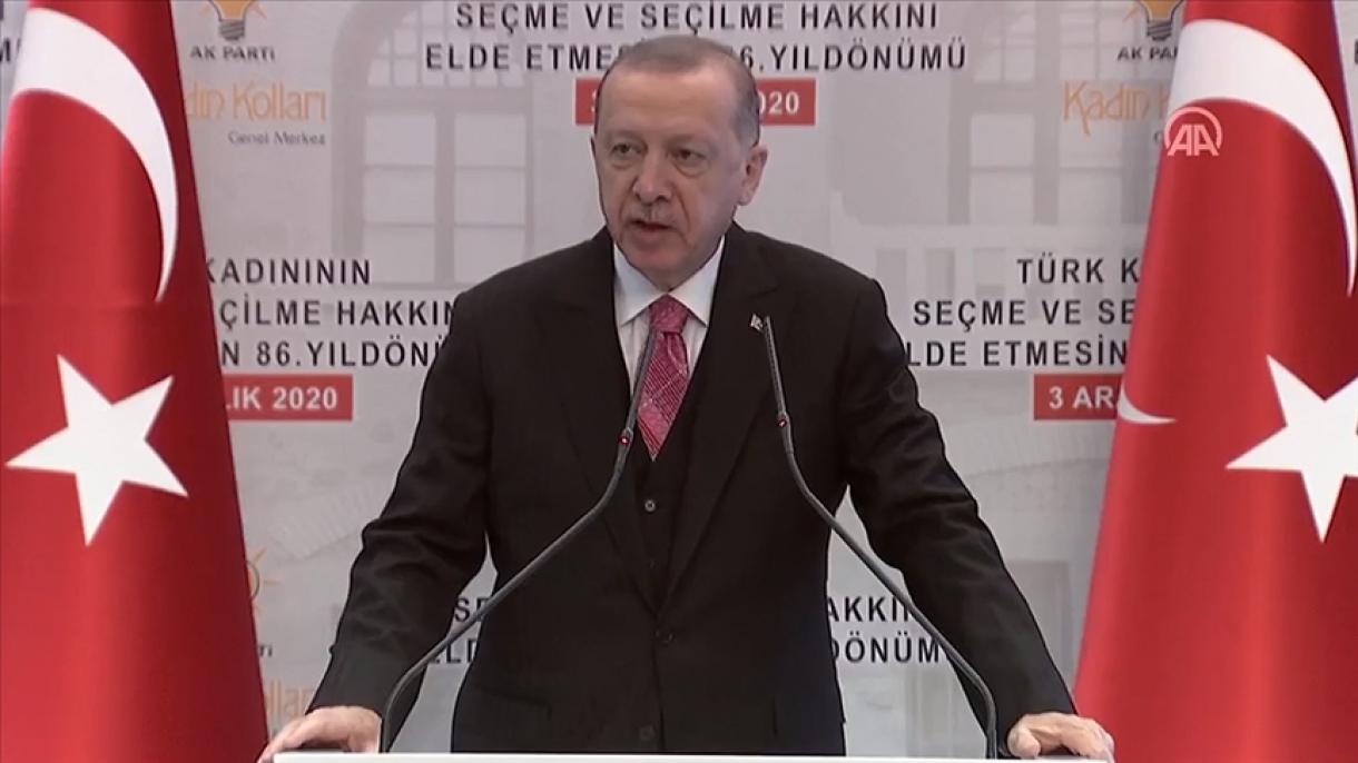 Erdogan: “Il nostro dovere è stare davanti a chiunque prenda di mira i diritti delle donne”