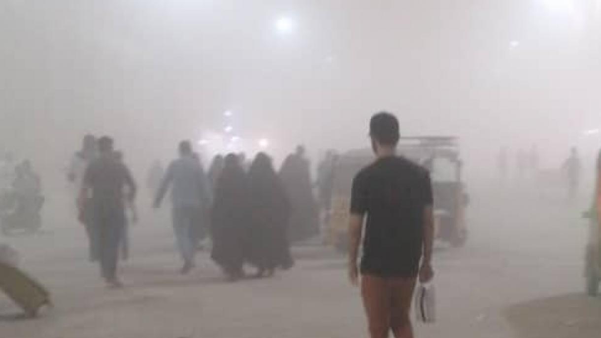 伊拉克遭遇沙尘暴天气