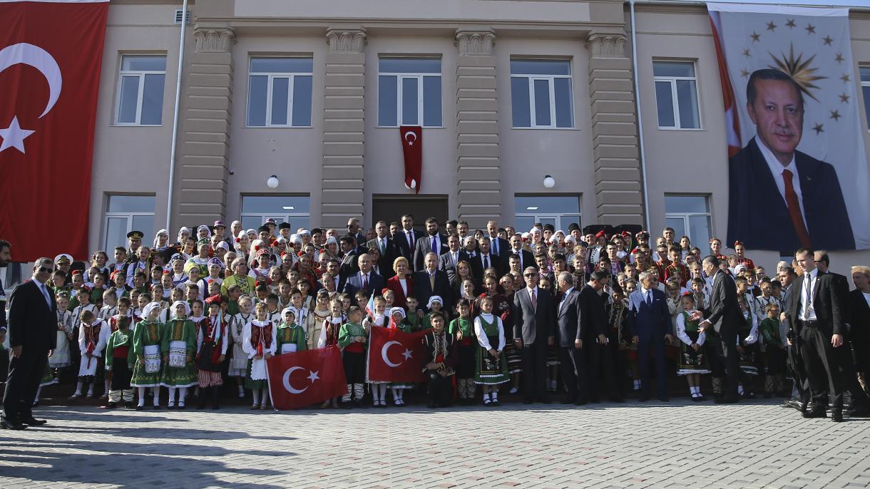 Ərdoğan Qaqauz Mədəniyyət Evinin açılışında iştirak etdi