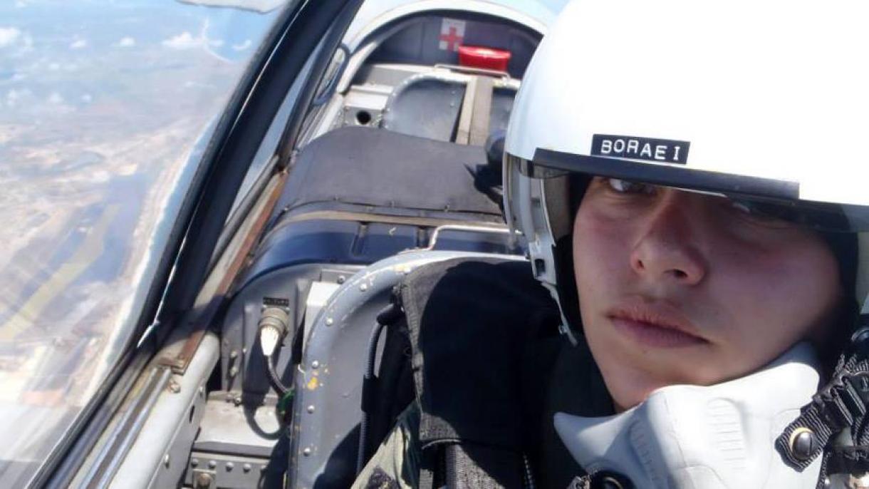 Ecuador tiene la primera piloto musulmana de América Latina