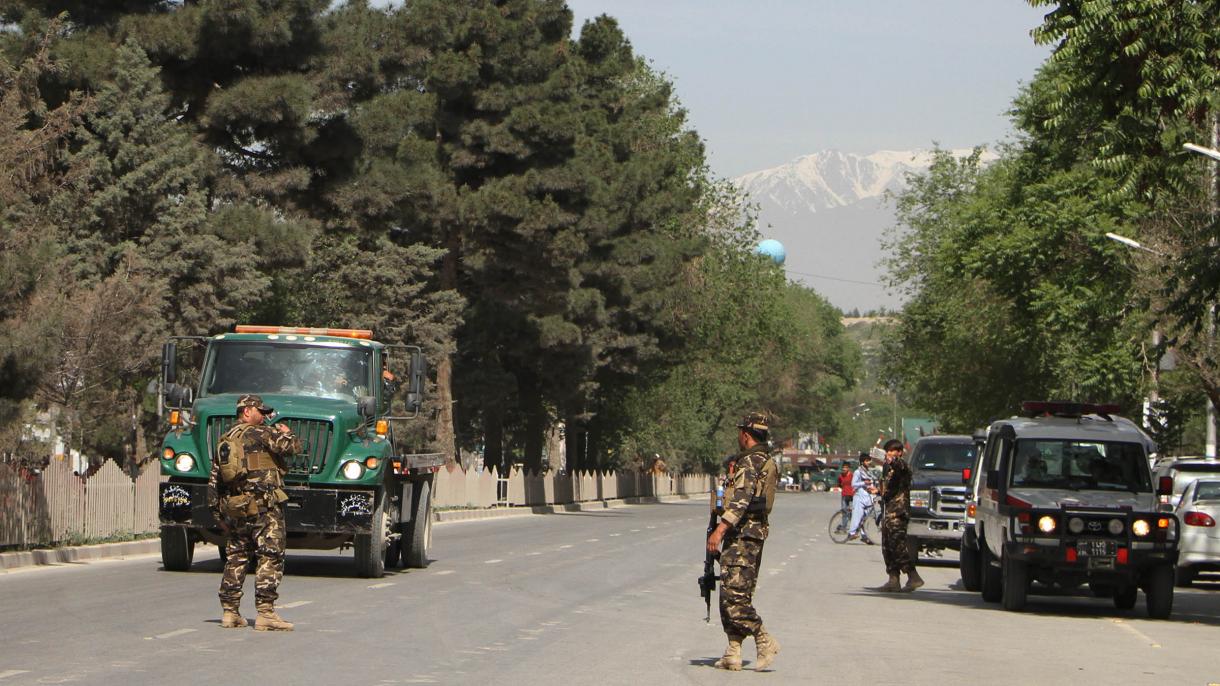 Egy afgán mecset elleni bombatámadás:17 halott