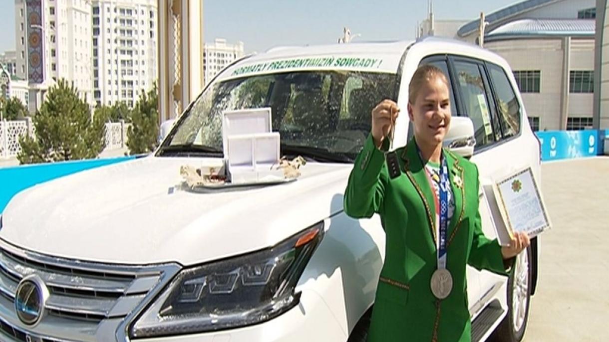Türkmen türgeni ýurda kümüş medal bilen gaýdyp geldi