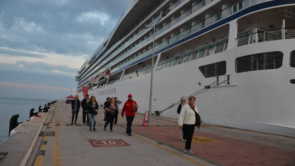 kusadasi kruvaziyer.jpg