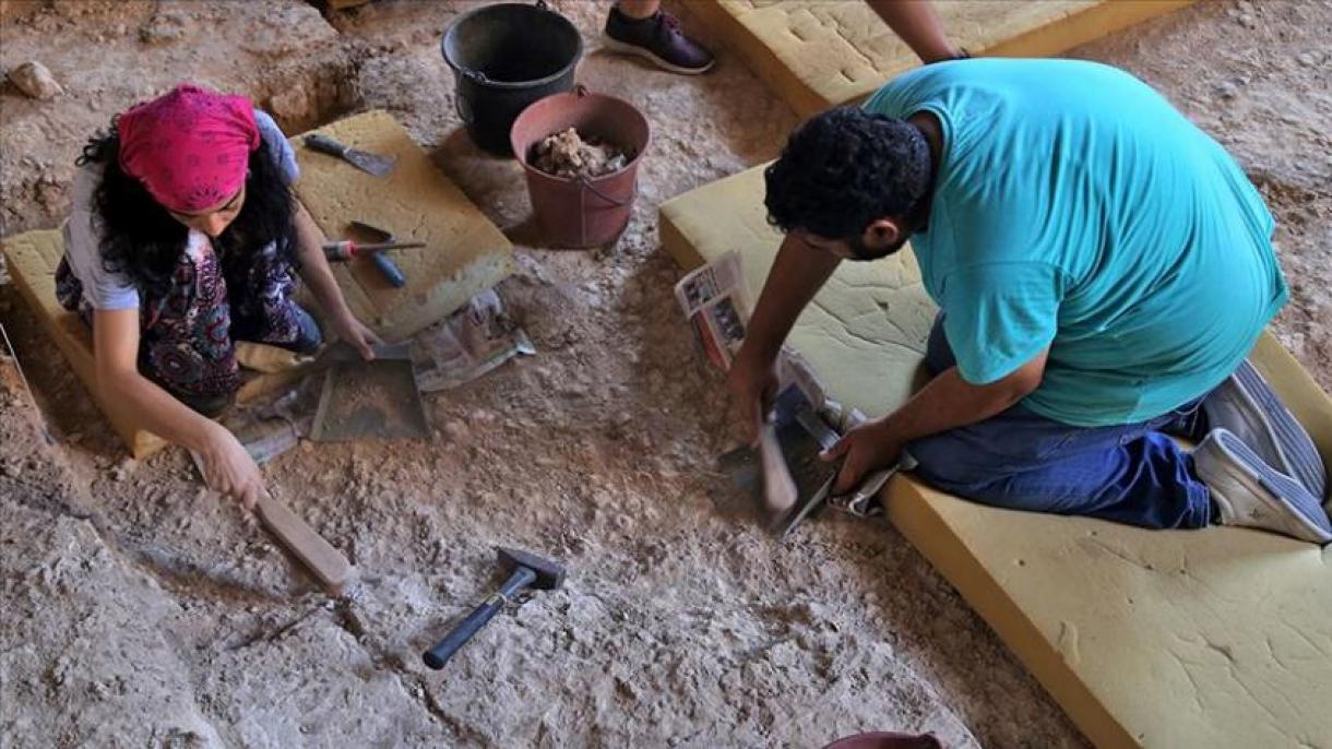 Megtaláltak 350 ezer éves fejszét Antalyában