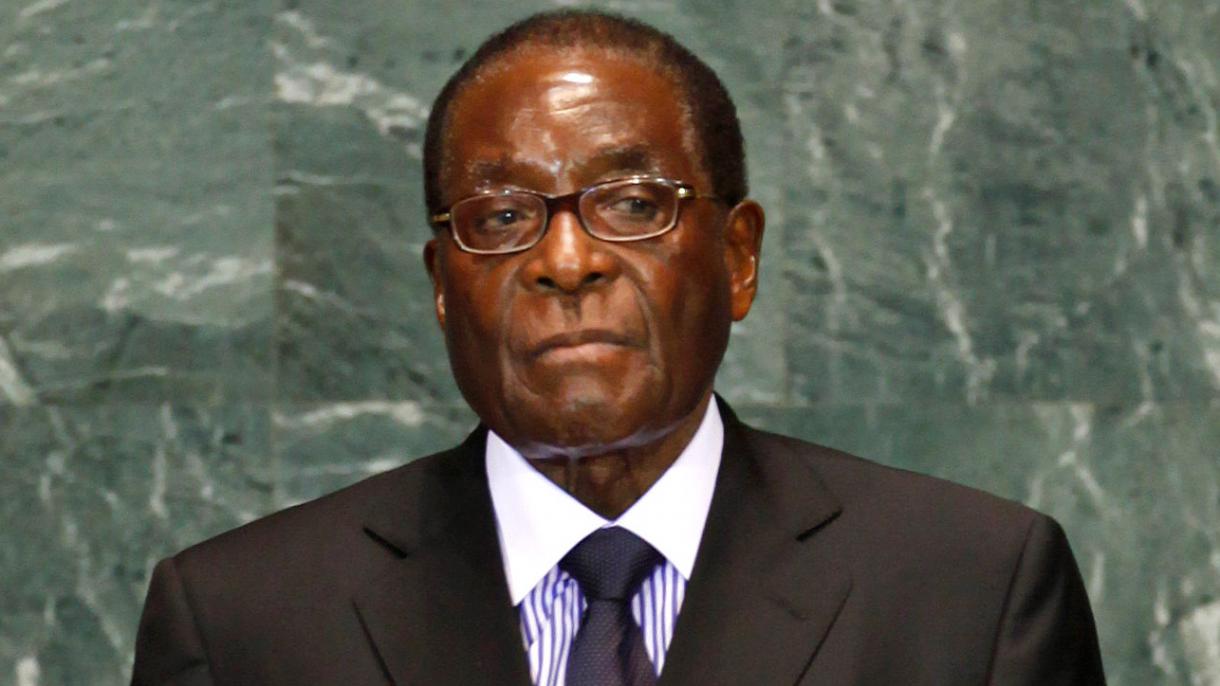 Zimbabweniň Prezidenti wezipesinden çekildi