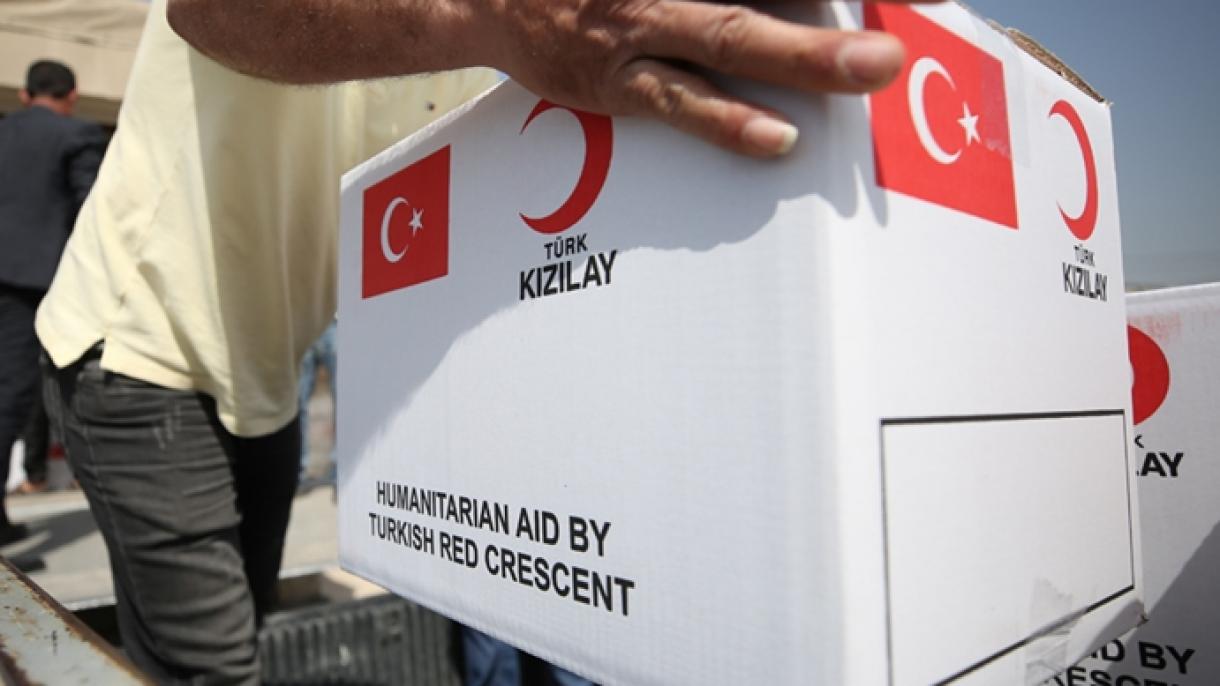 O Crescente Vermelho Turco continua ajudando pessoas sob proteção temporária