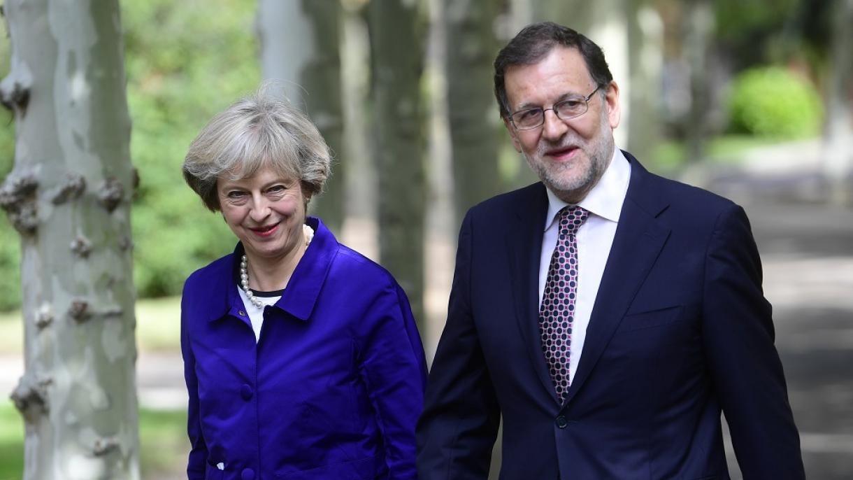 Mariano Rajoy recibe a Theresa May para abordar los efectos del "brexit"