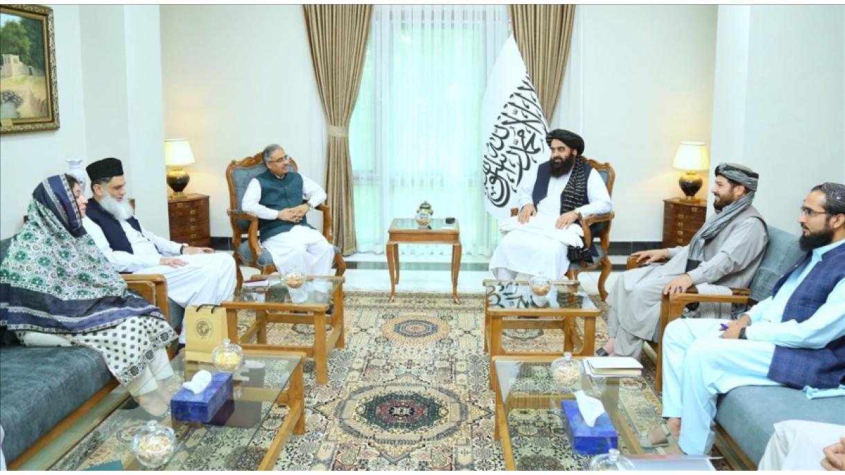وزیر خارجه طالبان در دیدار با هیئت پاکستانی: اطمینان می‌دهیم که از خاک افغانستان به کسی آسیب نمی‌رسد