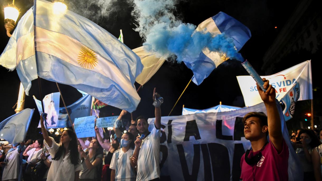 Argentinada Abort tərəfdarlarının aksiyaları davam edir