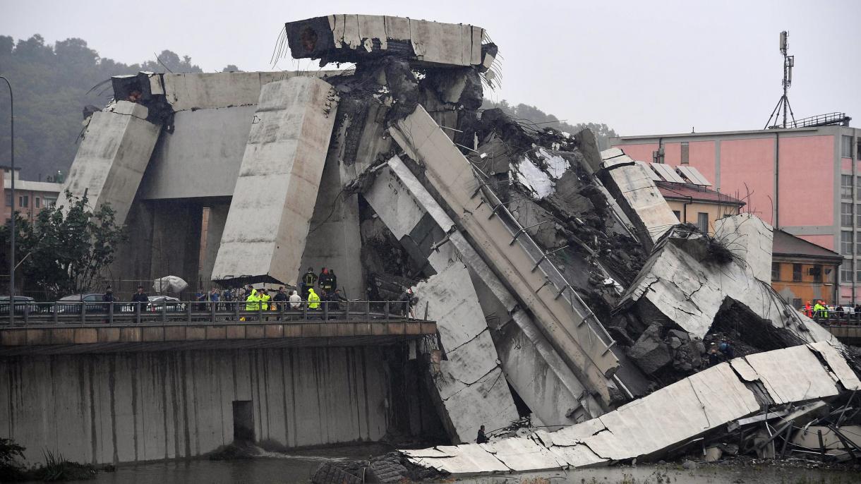 Dezenas de mortos em colapso da ponte na Itália