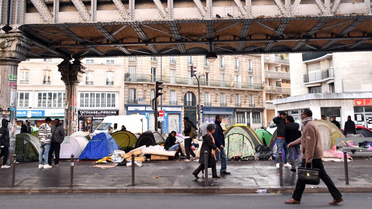 Francia, completato lo sgombero della “giungla di Calais”