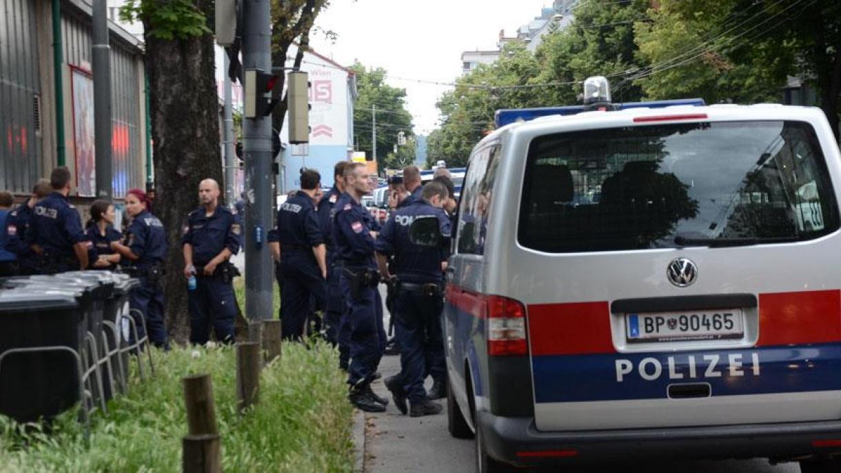 Elöregedőben az osztrák rendőrség állománya