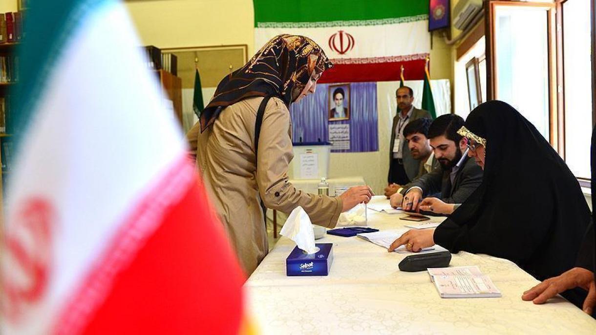 Iran al voto per elezioni presidenziali