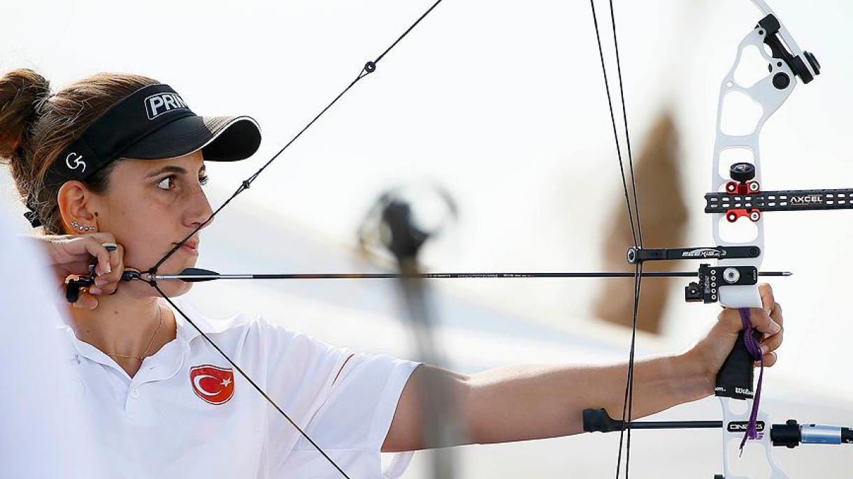 Deportista turca Yeşim Bostan se galardona con medalla de plata en tiro con arco mundial en México