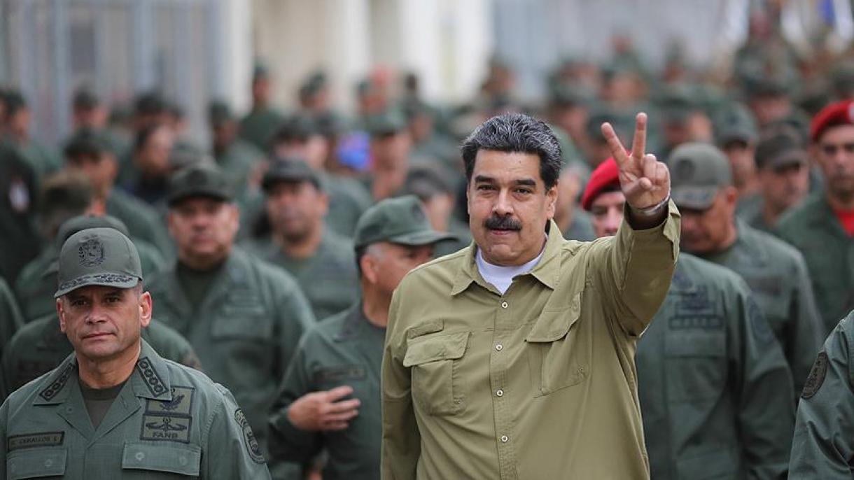 نیکولاس مادورو: آمریکا ونزوئلانین نفتینه ال قویماغا چالیشیر