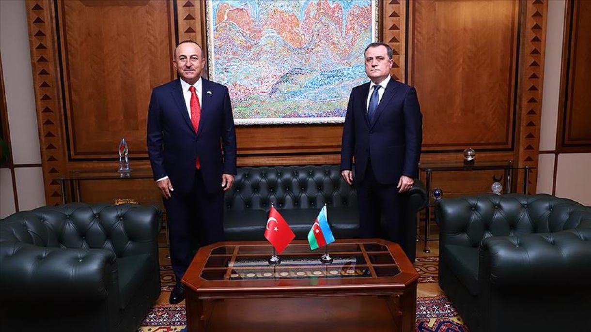 ترک وزیر خارجہ کی آذری ہم منصب سےمسئلہ  قاراباغ پر بات چیت