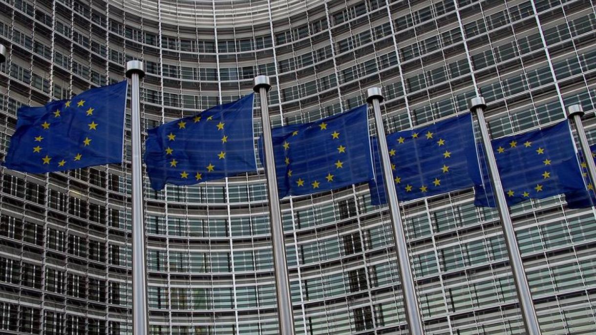 Comisión Europea respalda oficialmente las negociaciones de adhesión de Turquía