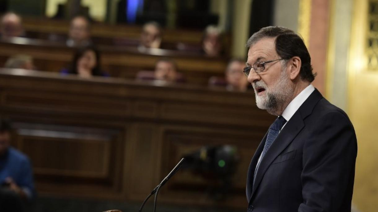 Rajoy envía un mensaje de tranquilidad a los catalanes: "Todo se arreglará"