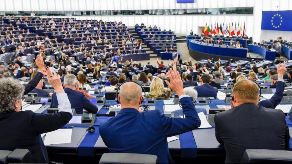 Искането за спиране на продажбата на оръжие за Израел бе блокирано в Европарламента...