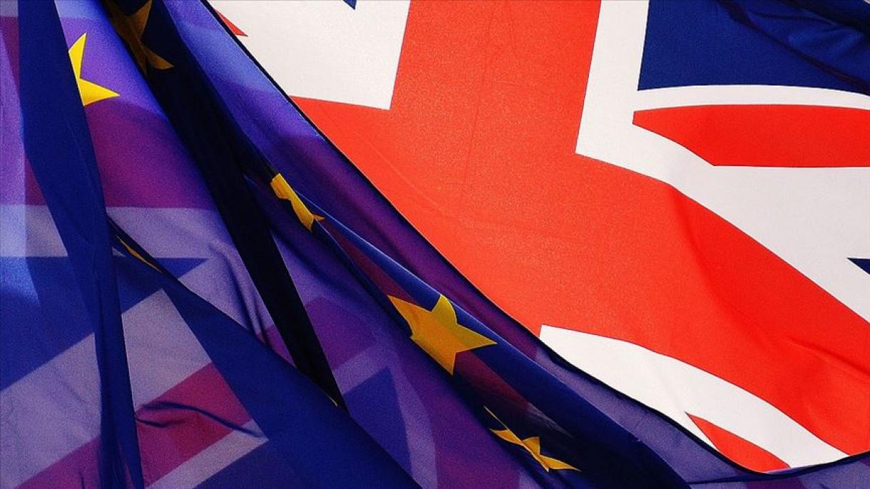 مذاکرات مرتبط با خروج انگلستان از اتحادیه اروپا به سختی پیش می رود