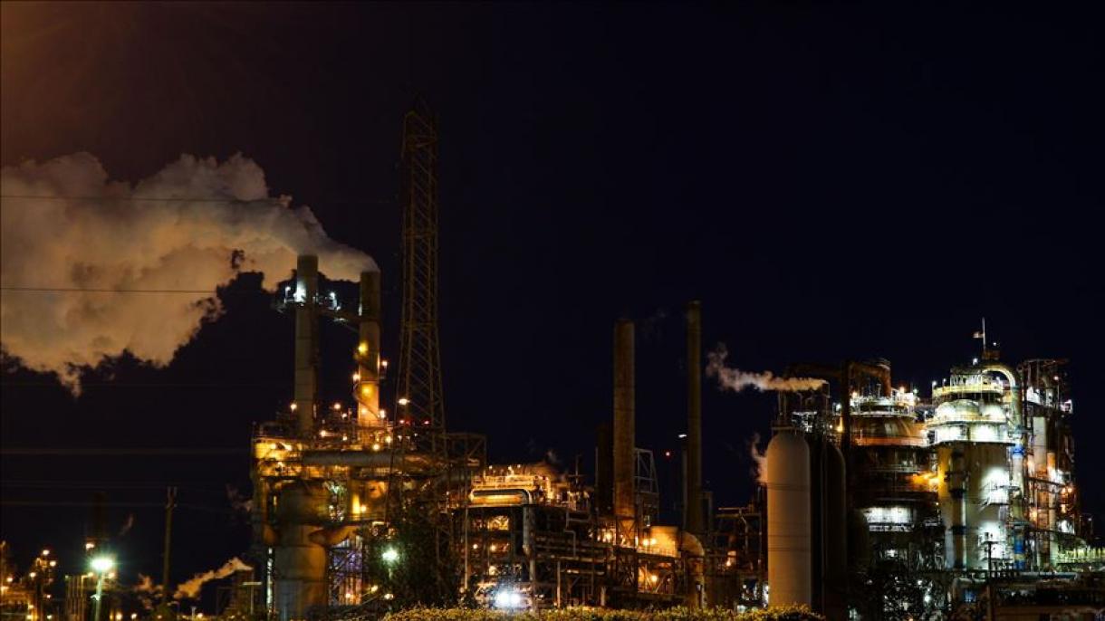 ¿Cómo se afectan las refinerías en EEUU ante la escasa demanda de combustible?