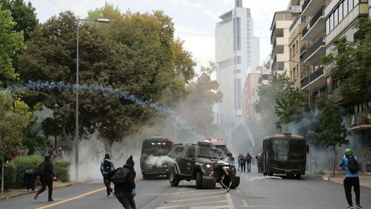 در جریان تظاهرات در شیلی 35 معترض بازداشت شدند