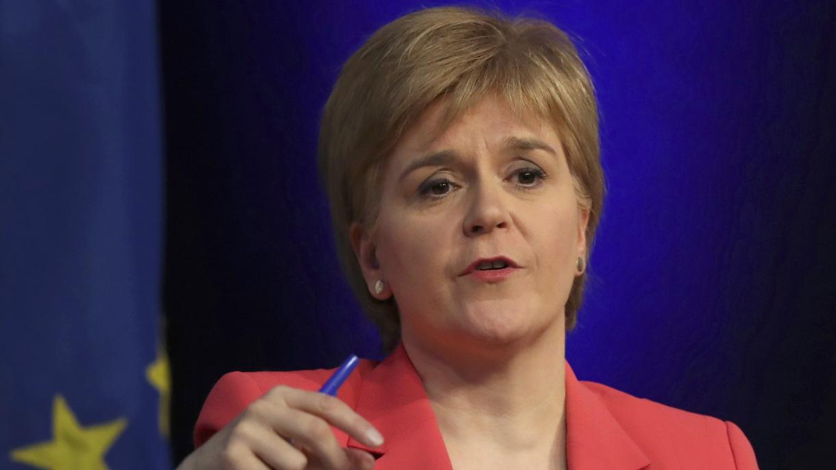 Escocia envía a la primera ministra británica May la carta por el nuevo referéndum de independencia
