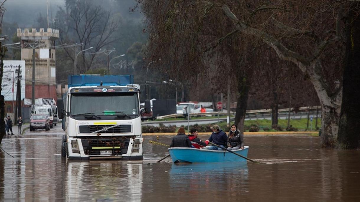 Lluvias torrenciales e inundaciones se cobran vidas en Chile