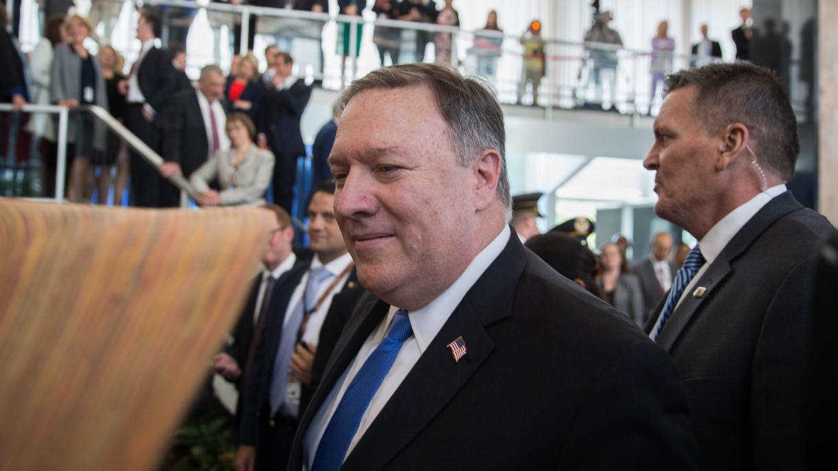 Amerikai foglyokkal térhet haza észak-koreai látogatásáról Pompeo