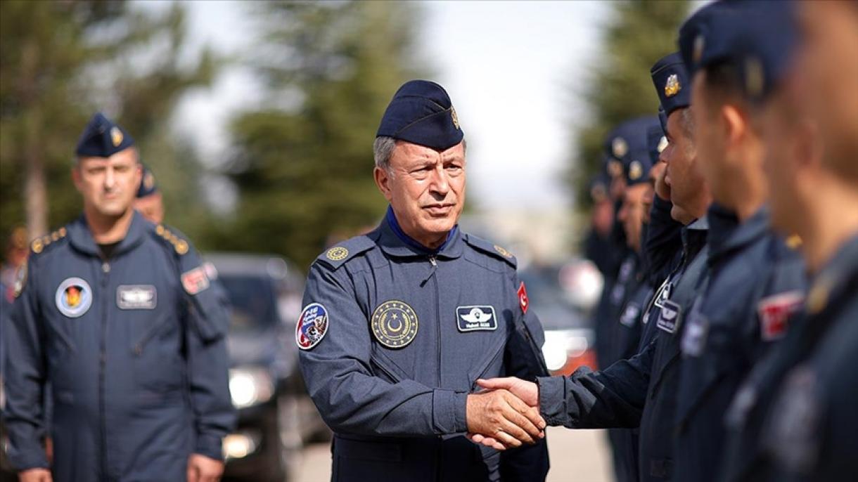 土耳其国防部长对希腊表示不满