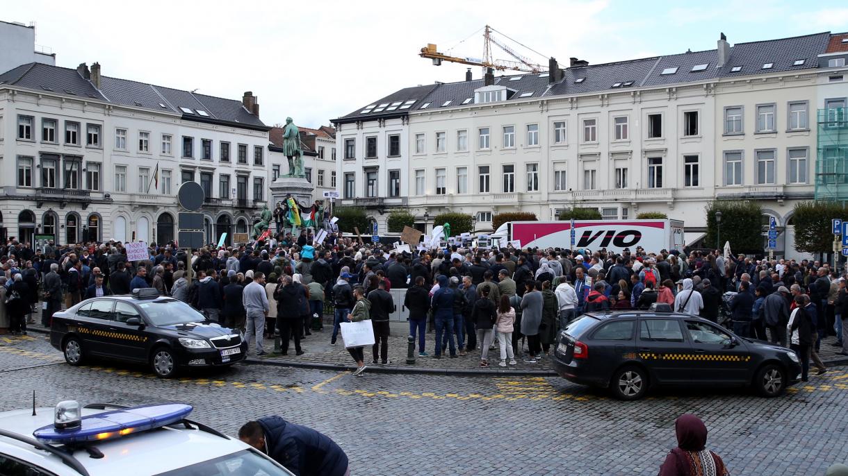 Protestos em Bruxelas contra o massacre contra os muçulmanos em Arakán