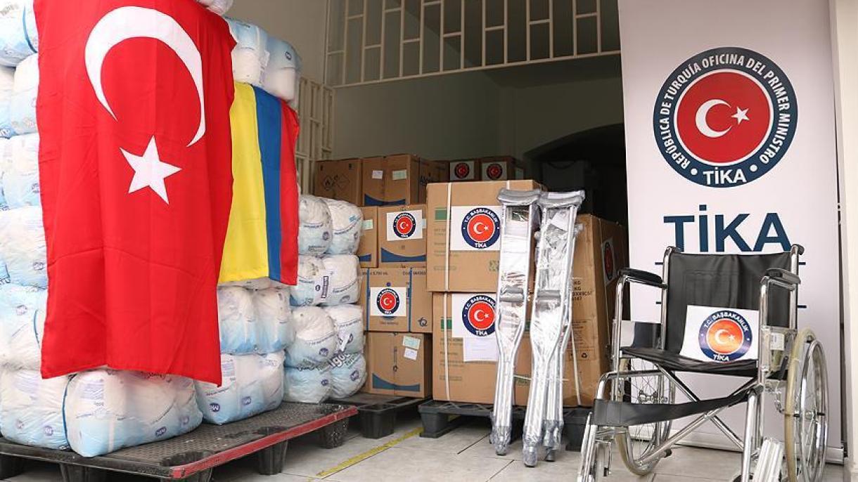 La TIKA de Turquía distribuye los materiales de ayuda humanitaria enviados a Colombia