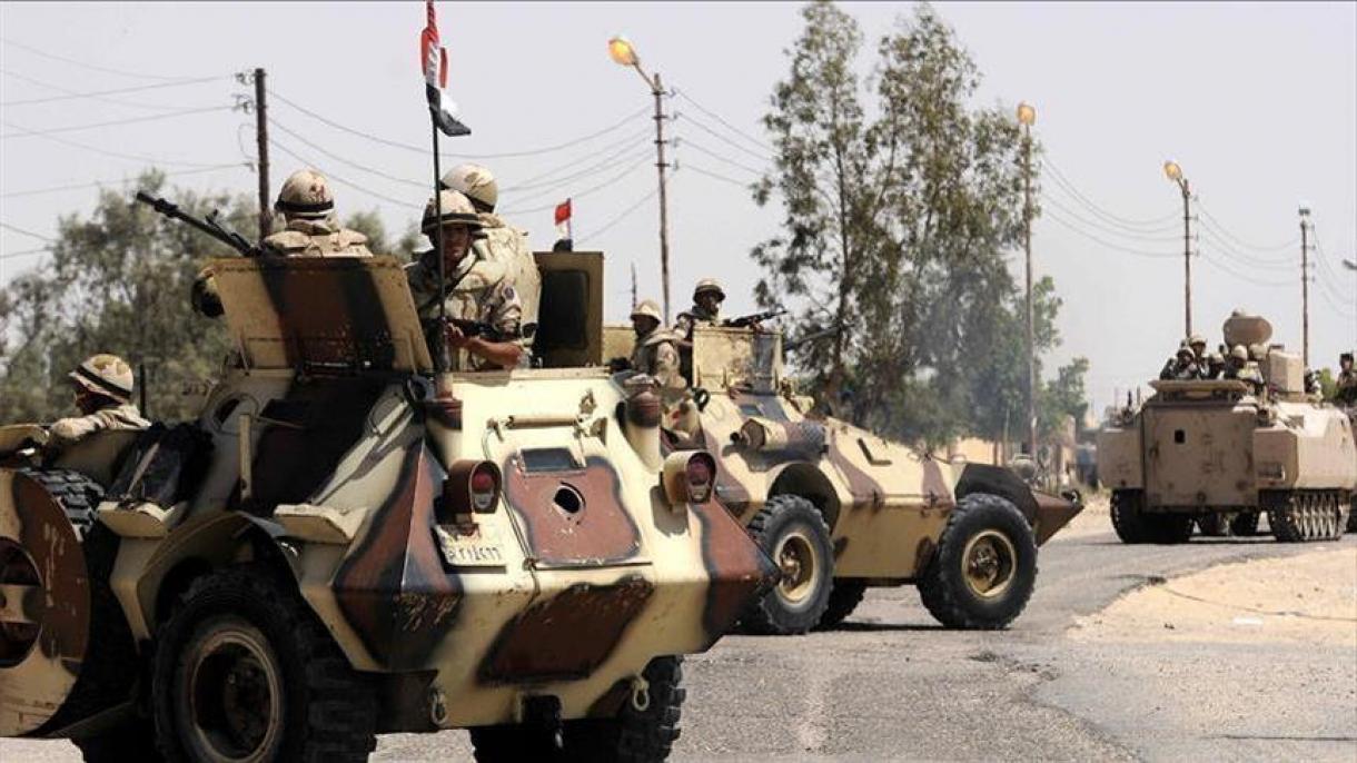 حمله به خودروی نظامی در مصر 7 کشته برجای گذاشت