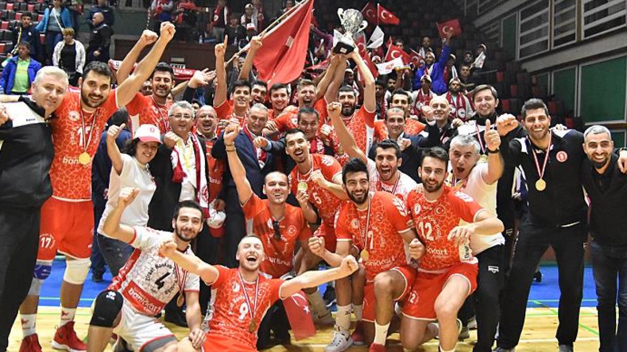 Зираат Банкасъ стана Балкански шампион по волейбол...