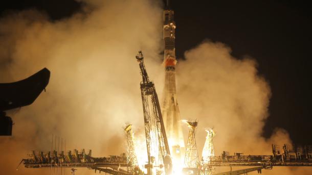 “Soyuz” yeni heyəti ilə Qazaxıstandan havaya qalxdı