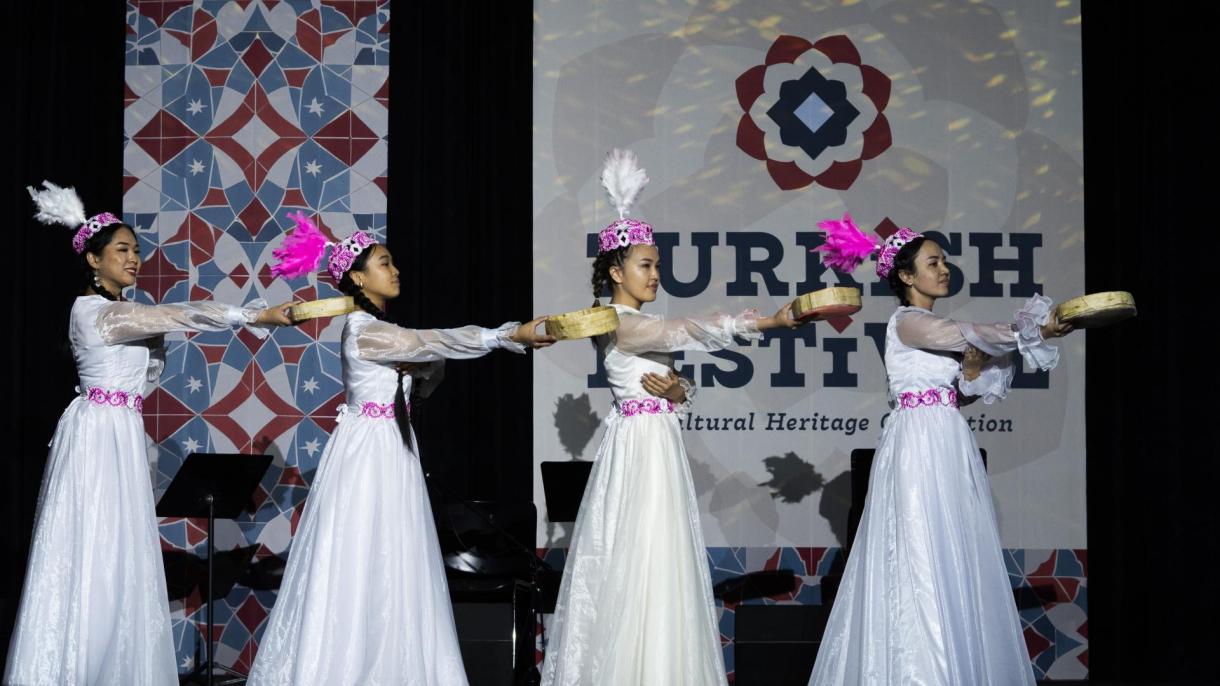 Çikagoda Guralan Türk Festiwaly Öz Işini Tamamlady