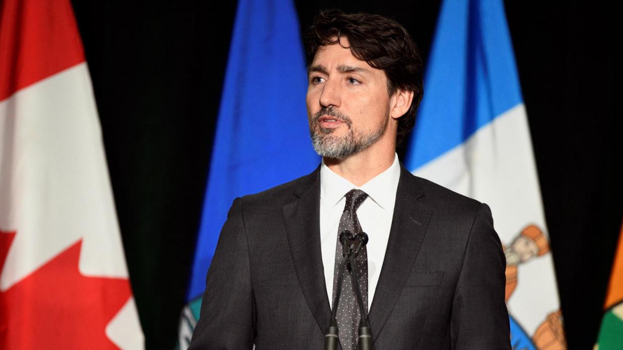 Apedrean al primer ministro canadiense Trudeau en London, Ontario