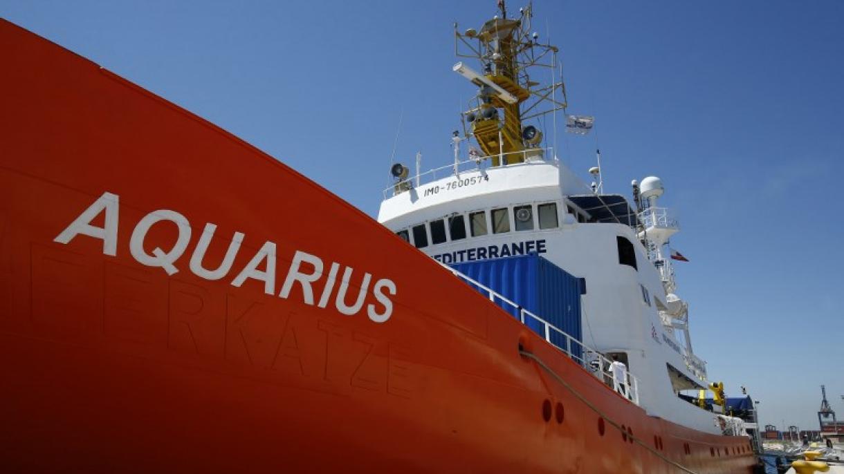 España recibirá a 60 inmigrantes del Aquarius tras un acuerdo internacional