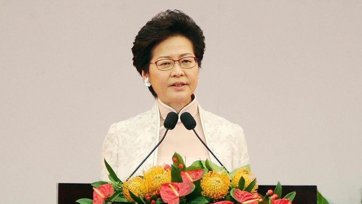 林郑月娥宣誓就职 成香港首位女特首