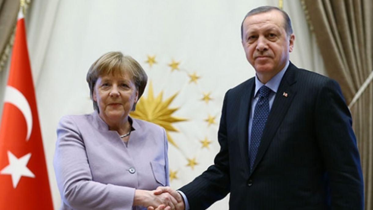 Dövlət başçısı Rəcəb Tayyib Ərdoğan ilə Angela Merkel iki ölkə əlaqələrindən danışdılar