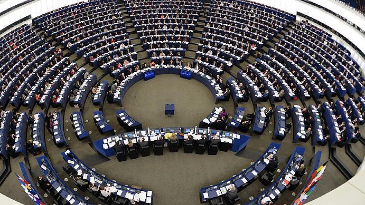 Ο Ταγιάνι απαγόρευσε την είσοδο στο Ευρωκοινοβούλιο στο Σύρο ΥΦΥΠΕΞ
