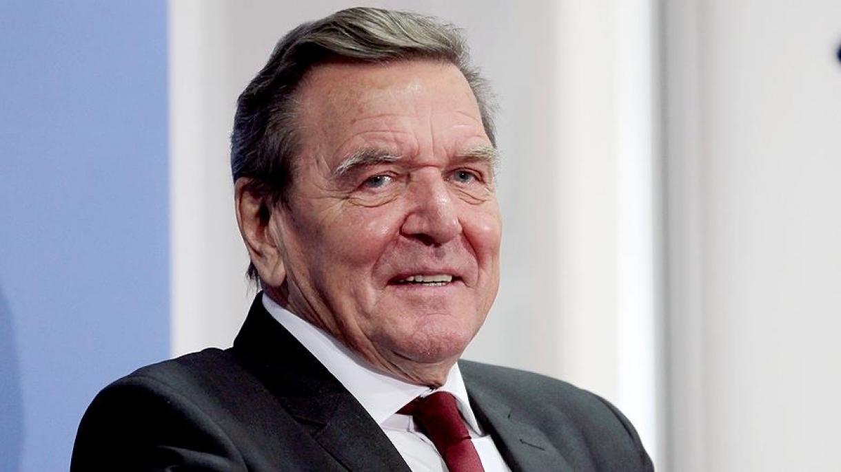 Schröder "Turchia ha contribuito molto agli sforzi per porre fine al conflitto tra Russia e Ucraina"