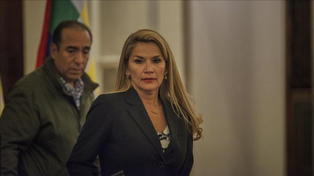 Presidenta interina de Bolivia iría a juicio por masacres en Cochabamba y El Alto