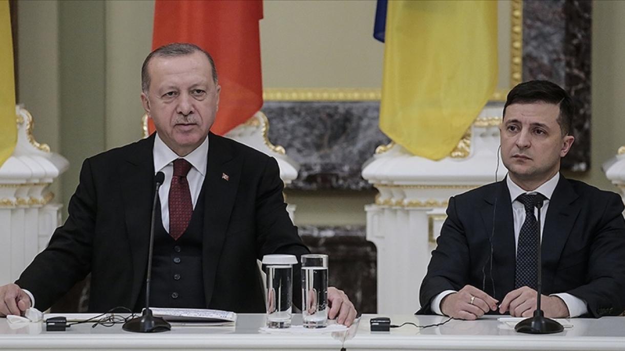 Erdogan a purtat o convorbire telefonică cu Zelenski