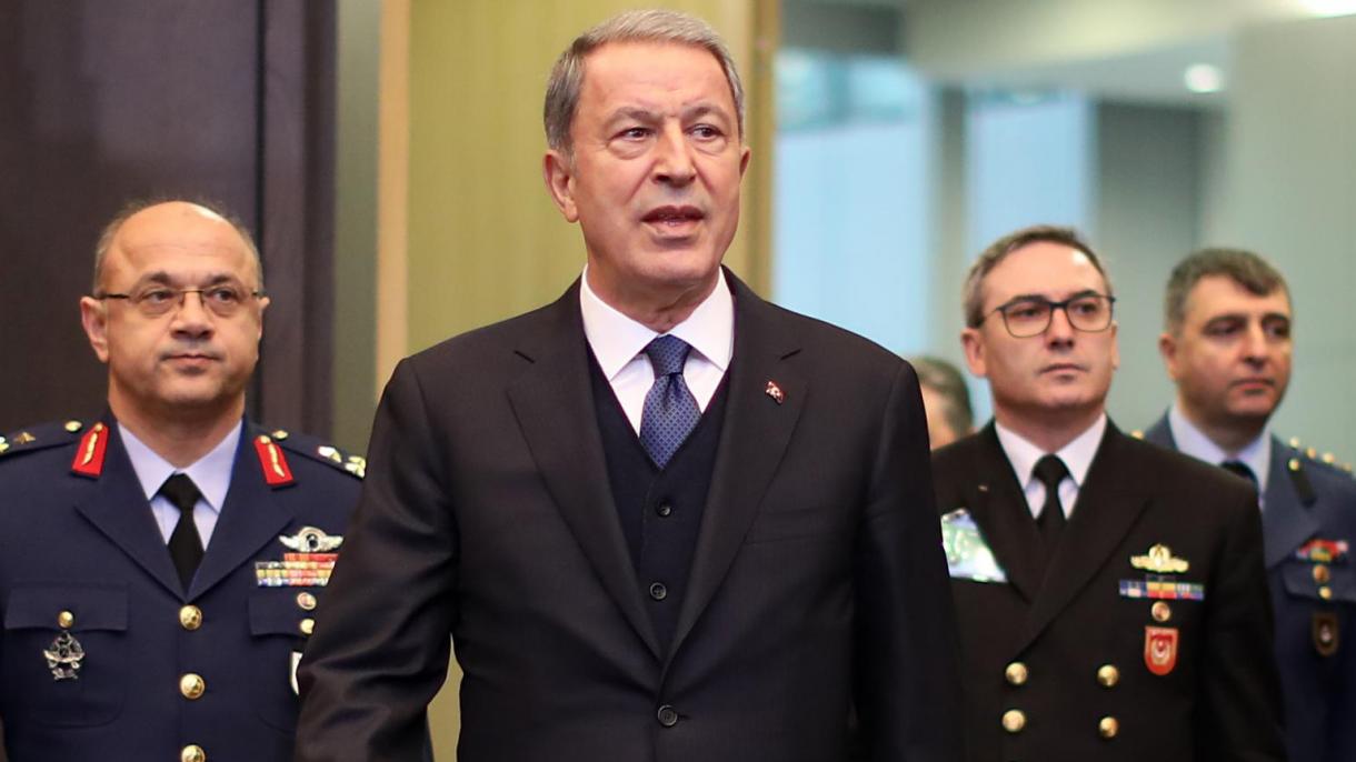 NATO-konferencián vesz részt a török védelmi miniszter