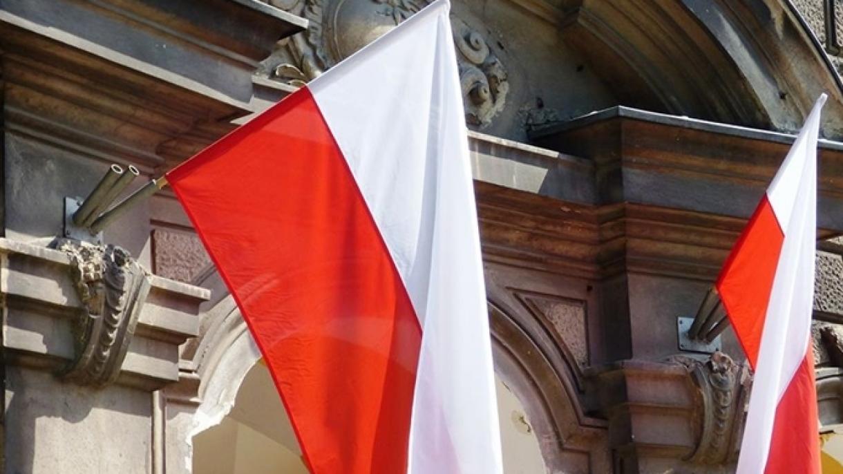 Польша Украинаға  жәрдем беруге дайын