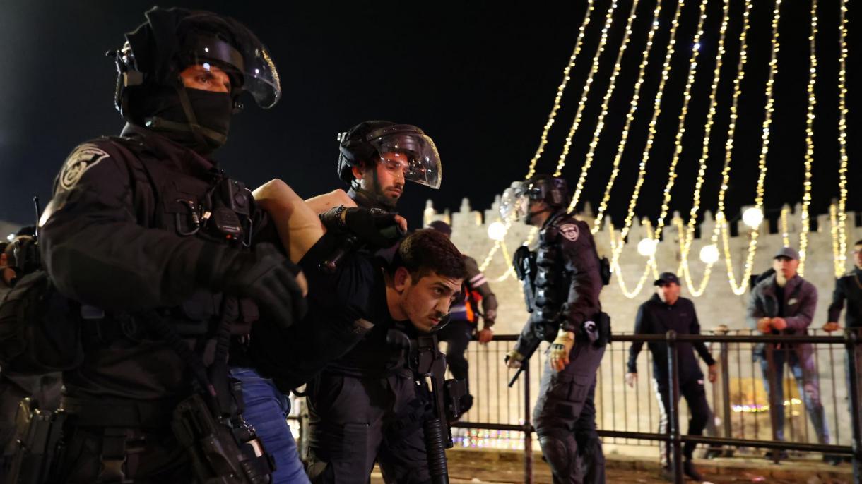 بازداشت چند فلسطینی در منطقه باب العامود قدس اشغالی توسط نظامیان اسرائیل
