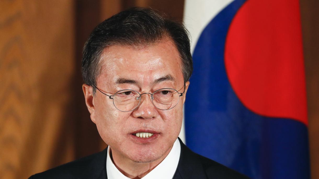 韩国总统呼吁美朝做出更多努力达成协议