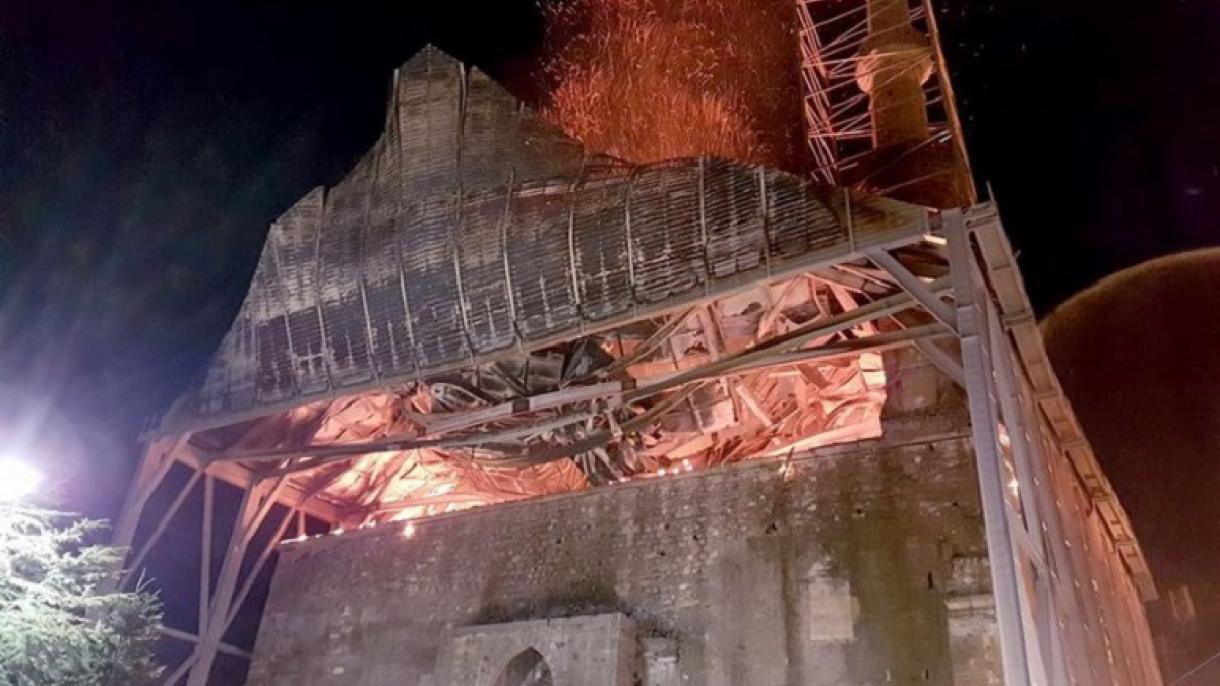Μεχμέτ Γιοκρμέζ για την πυρκαγιά στο τέμενος Βαγιαζήτ