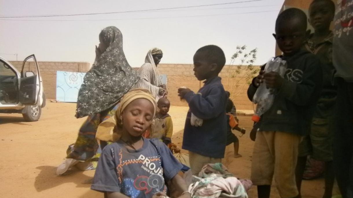 Negyvennégy migráns halt szomjan a Szaharában